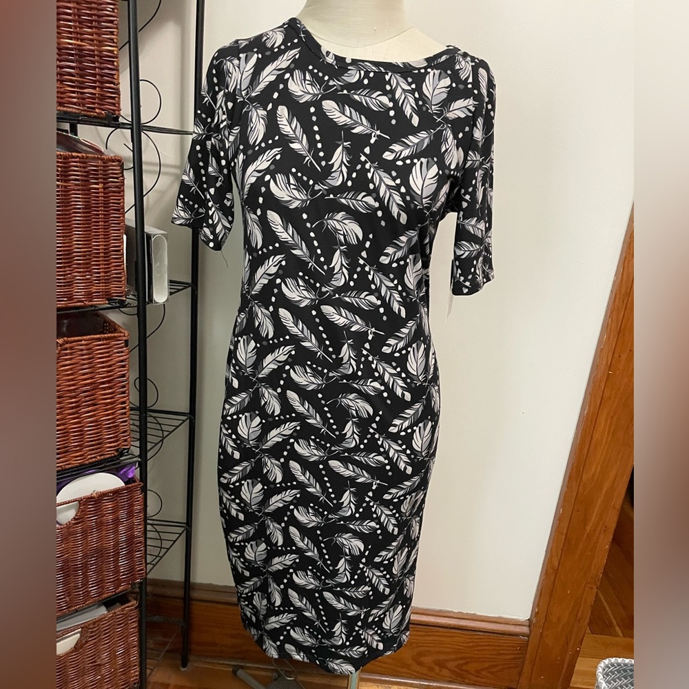 Elegant Black and White Feather Print Dress Lularoe Julia dress sale